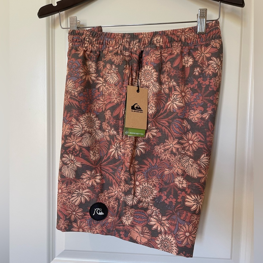 Men’s XL Quiksilver Boardshorts